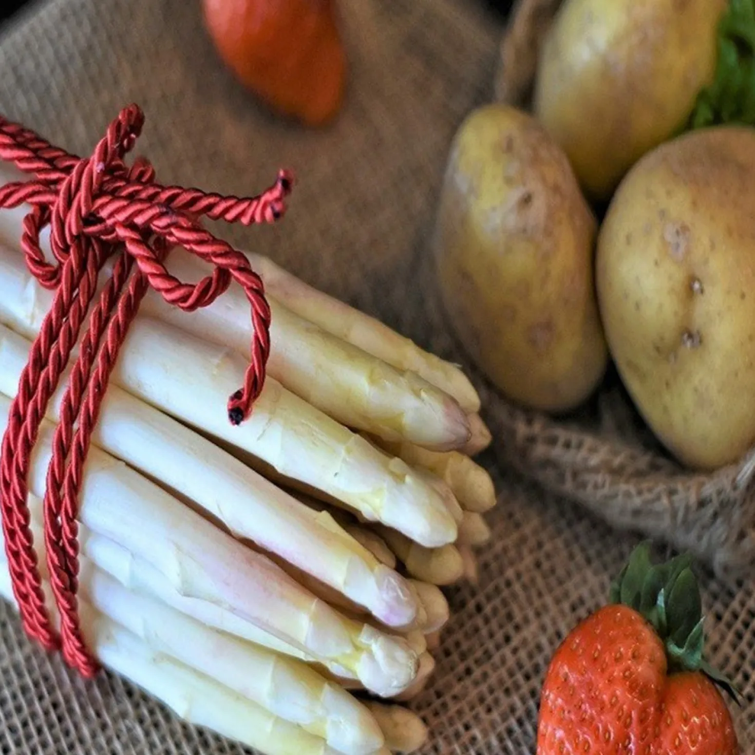 Spargel Argenteuil (x10) - Zarter Spargel direkt geerntet